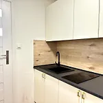 Leszczynki Mieszkanie 2 Pokojowe דירה גדינייה